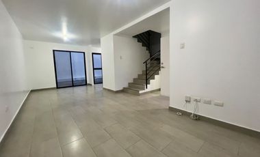 Alquiler de Casa de 3 dormitorios, dos plantas - Valle Norte, Etapa 1, vía a Salitre