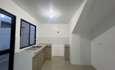 Alquiler de Casa de 3 dormitorios, dos plantas - Valle Norte, Etapa 1, vía a Salitre