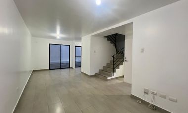 Alquiler de Casa de 3 dormitorios, dos plantas - Valle Norte, Etapa 1, vía a Salitre