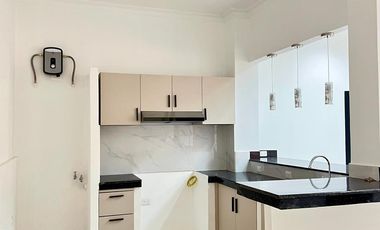 Alquiler de departamento de 2 dormitorios en Entre Ríos, Samborondón Recién remodelado