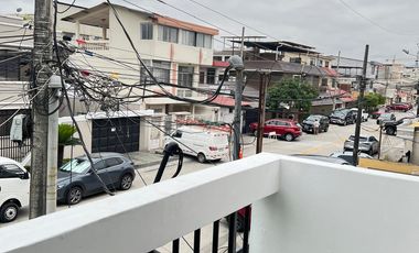 Alquiler de departamento de 2 dormitorios en Entre Ríos, Samborondón Recién remodelado