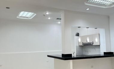 Alquiler de departamento de 2 dormitorios en Entre Ríos, Samborondón Recién remodelado