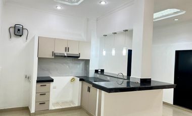 Alquiler de departamento de 2 dormitorios en Entre Ríos, Samborondón Recién remodelado