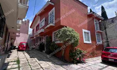 LOMAS DEL MÁRMOL CASA EN RENTA