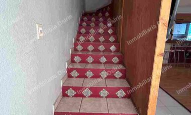 LOMAS DEL MÁRMOL CASA EN RENTA