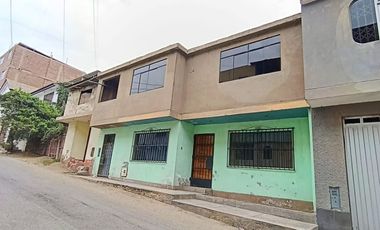 CASA EN VENTA  2 PISOS