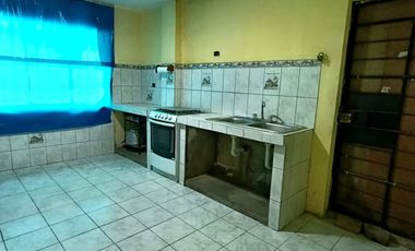 CASA EN VENTA  2 PISOS