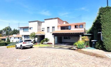 Casa en Venta Club de Golf Los Encinos ubicado en el Kilómetro 44.5 de la carretera Mexico-Toluca, Lerma, Estado de Mexico.
