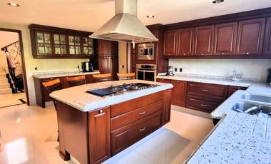 Casa en Venta Club de Golf Los Encinos ubicado en el Kilómetro 44.5 de la carretera Mexico-Toluca, Lerma, Estado de Mexico.