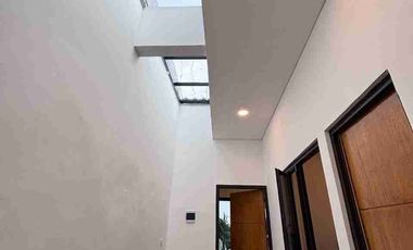 Rumah 2 Lantai Dekat Toll Kukusan3, UI, Stasiun Depok Baru, Cocok Utk Hunian atau Disewakan