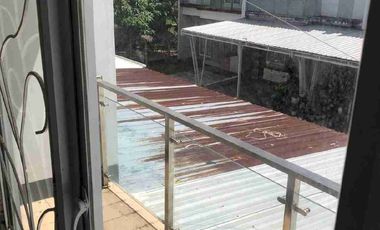 Disewakan Rumah di Royal Spring