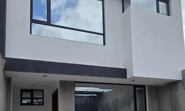 Casa de venta en Cayambe, 3 domitorios, Ecuador