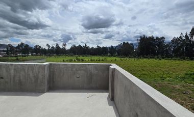 Casa de venta en Cayambe, 3 domitorios, Ecuador