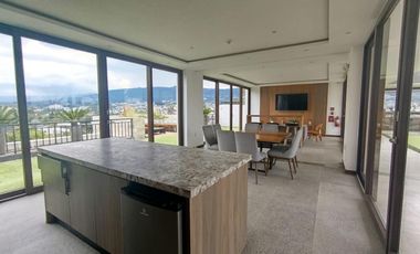 VENDO PENTHOUSE EXCLUSIVO CON HERMOSA VISTA EN CUMBAYA - TUMBACO