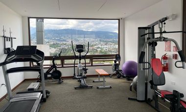 VENDO PENTHOUSE EXCLUSIVO CON HERMOSA VISTA EN CUMBAYA - TUMBACO