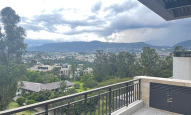 VENDO PENTHOUSE EXCLUSIVO CON HERMOSA VISTA EN CUMBAYA - TUMBACO