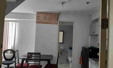Condo for Rent in Isabelle De Valenzuela near OLFU LRT Monumento