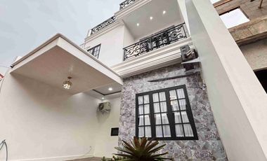 Rumah Mewah 3 Lantai Hanya 10 Menit TOL Cibubur Cijago  LRT dan Busway