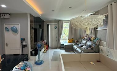 Single house for sale, Matana Onnut-Wongwaen 5, plot near the park, only 4 km to Mega Bangna.