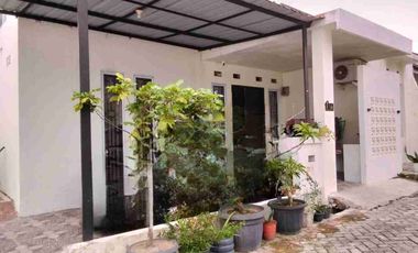 Dijual Rumah di Perumahan Britain House Alamanda Jl Alamanda / Kaharuddin Nasution Pekanbaru