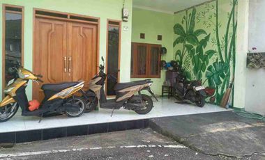 rumah 2 lantai siap huni dekat fasum di cisaranten Arcamanik Bandung