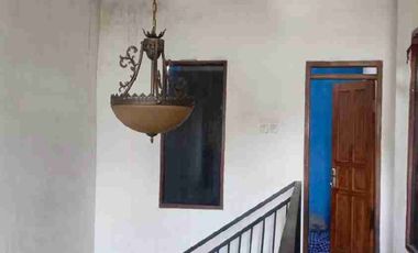rumah 2 lantai siap huni dekat fasum di cisaranten Arcamanik Bandung
