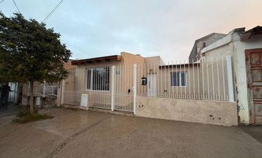 Casa en alquiler de 2 dormitorios en Puerto Madryn