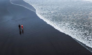Dijual atau Sewakan Tanah Lokasi Startegis Pinggir Pantai di Bali