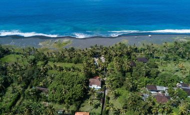 Dijual atau Sewakan Tanah Lokasi Startegis Pinggir Pantai di Bali