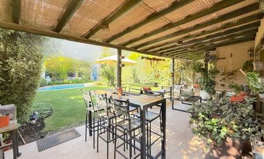 Casa en Venta, Umbral de Chicureo, 4 dormit.+servicio+piscinas+4 estacionamientos