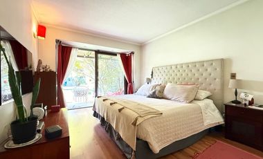 Casa en Venta, Umbral de Chicureo, 4 dormit.+servicio+piscinas+4 estacionamientos