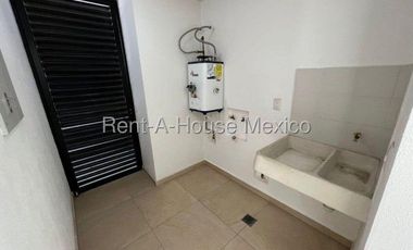 Zibatá Casa funcional con estudio y excelente ubicación en renta Bpa1887