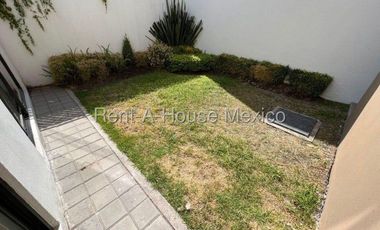 Zibatá Casa funcional con estudio y excelente ubicación en renta Bpa1887