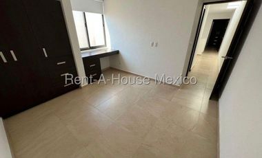 Zibatá Casa funcional con estudio y excelente ubicación en renta Bpa1887