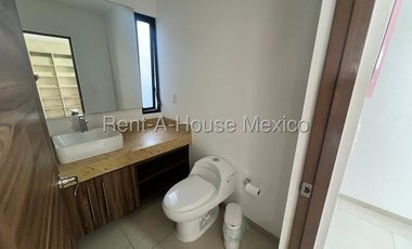 Zibatá Casa amueblada con home office y jardín en renta Bpa2420