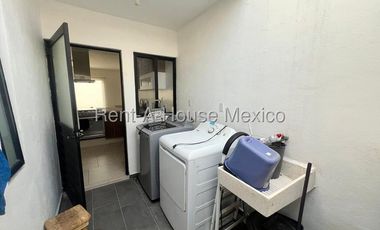 Zibatá Casa amueblada con home office y jardín en renta Bpa2420