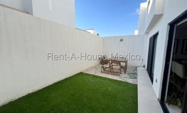 Zibatá Casa amueblada con home office y jardín en renta Bpa2420