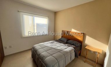Zibatá Casa amueblada con home office y jardín en renta Bpa2420