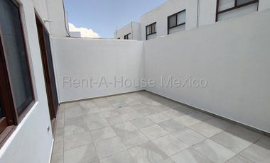 Zibatá Casa en renta en Áurea con alberca y gimnasio Bpa2681