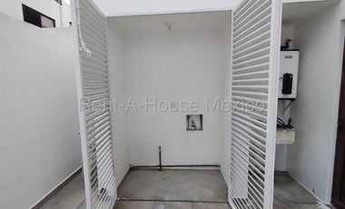 Zibatá Casa en renta en Áurea con alberca y gimnasio Bpa2681