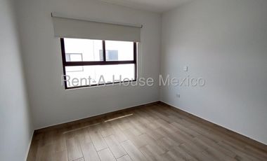 Zibatá Casa en renta en Áurea con alberca y gimnasio Bpa2681
