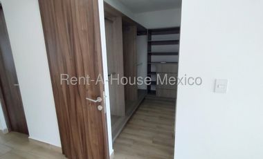 Zibatá Casa en renta en Áurea con alberca y gimnasio Bpa2681