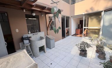 Departamento en Primer Piso con salida a Parque Santiago de Surco