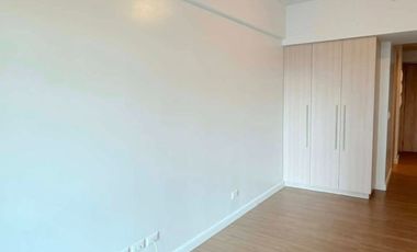 For Sale Studio w/ Parking | Orean Place Vertis North Quezon City | Ayala Condo