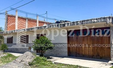 CASA EN VENTA EN VILLA EL SOL. RUTA 51 KM 9.