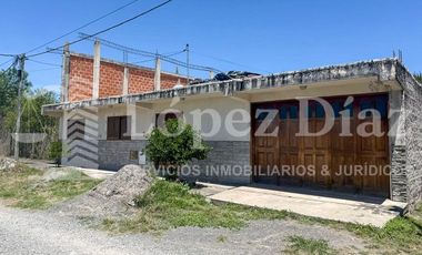 CASA EN VENTA EN VILLA EL SOL. RUTA 51 KM 9.