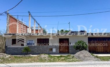 CASA EN VENTA EN VILLA EL SOL. RUTA 51 KM 9.