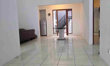 Disewa semi furnished Mayang Sunda