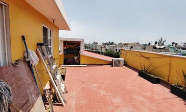 VENTA DE CASA EN LA COL. PRADOS DE ARAGON