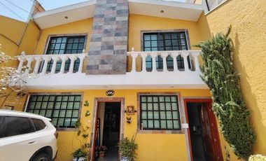 VENTA DE CASA EN LA COL. PRADOS DE ARAGON
